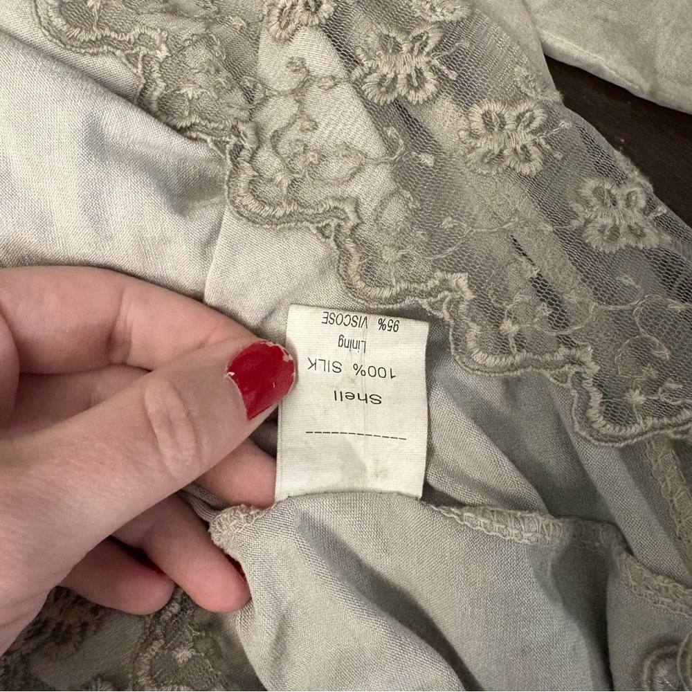 Amanti 100% silk top size medium - Picture 3 of 4